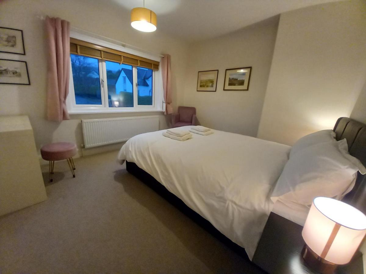 Вилла Grange Croft Ben Rhydding Экстерьер фото